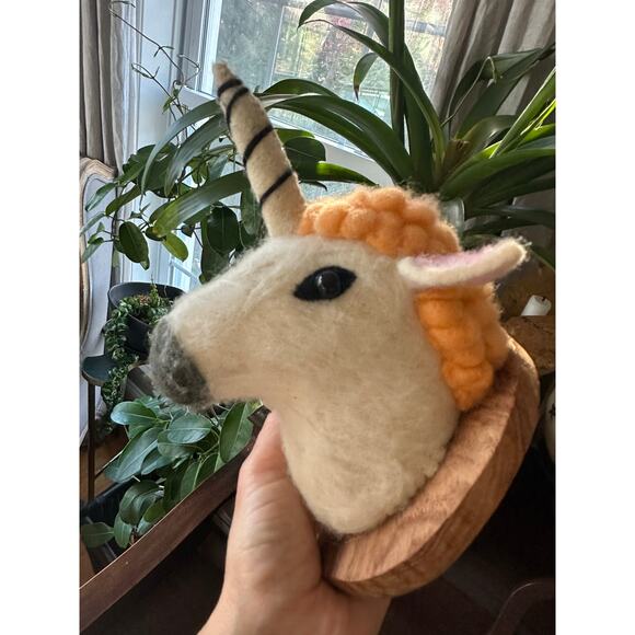 Vintage Unicorn felt Head Wall Mount Decor karma living whimsical nursery art - Picture 11 of 13